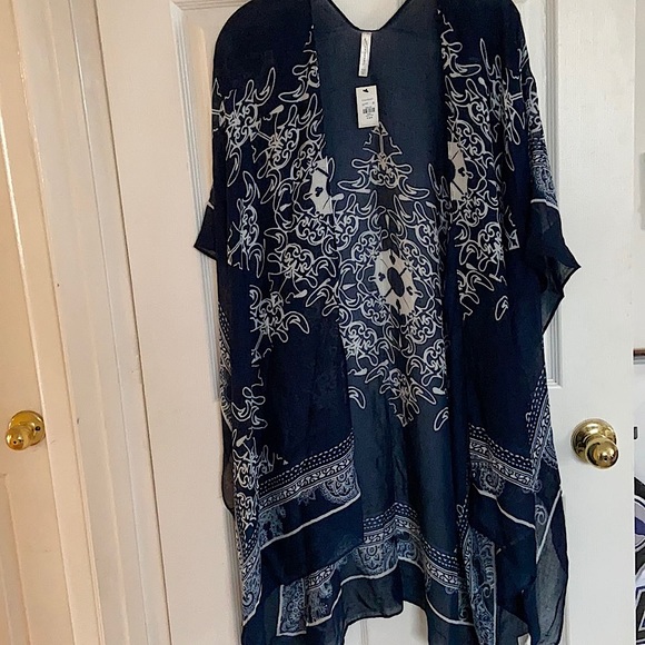 NEW Andey Mandala Printed Open Kimono Poncho Wrap - Picture 3 of 9